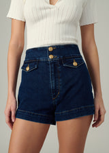 THE ELLIA SHORT