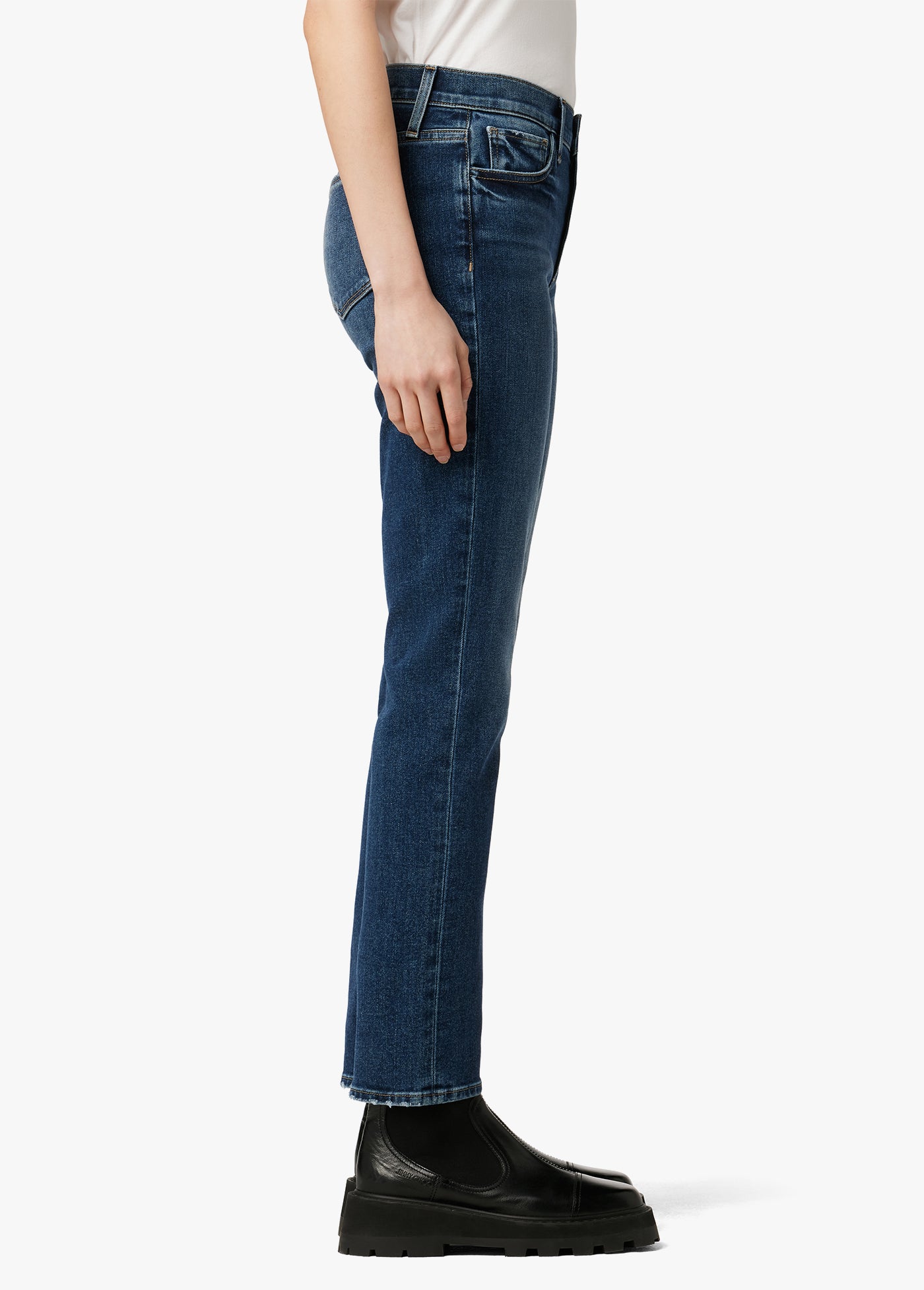 Joe’s Flawless Lara shops Mid Rise Straight Ankle Jeans